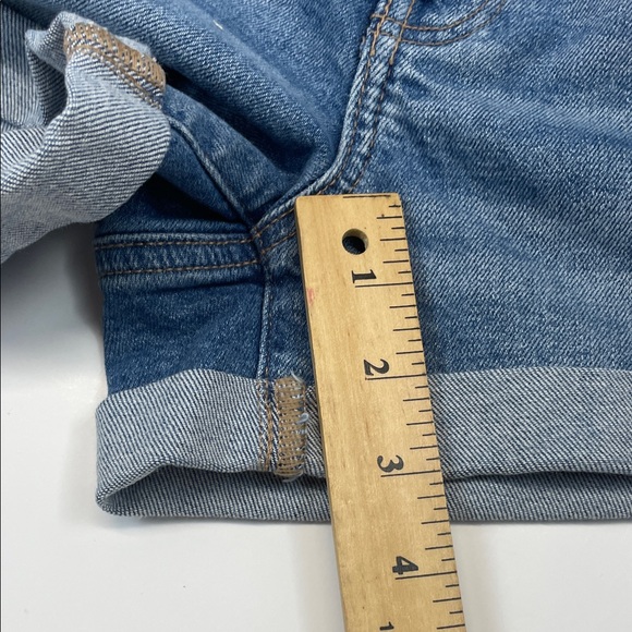 American Eagle Mom Shorts Medium Wash High Rise Cuffed Stretch Denim Sz 0 - Picture 8 of 8